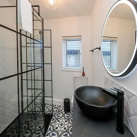 Prázdninový dům Two Bedroom Townhouse In The Heart Of