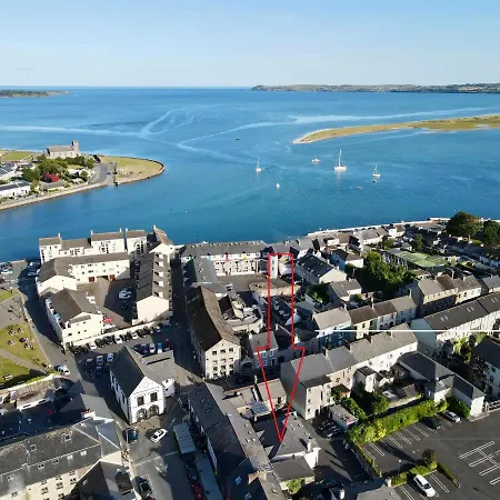 Two Bedroom Townhouse In The Heart Of * Dungarvan (Waterford)