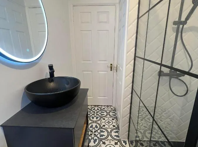 Two Bedroom Townhouse In The Heart Of Дом отдыха *